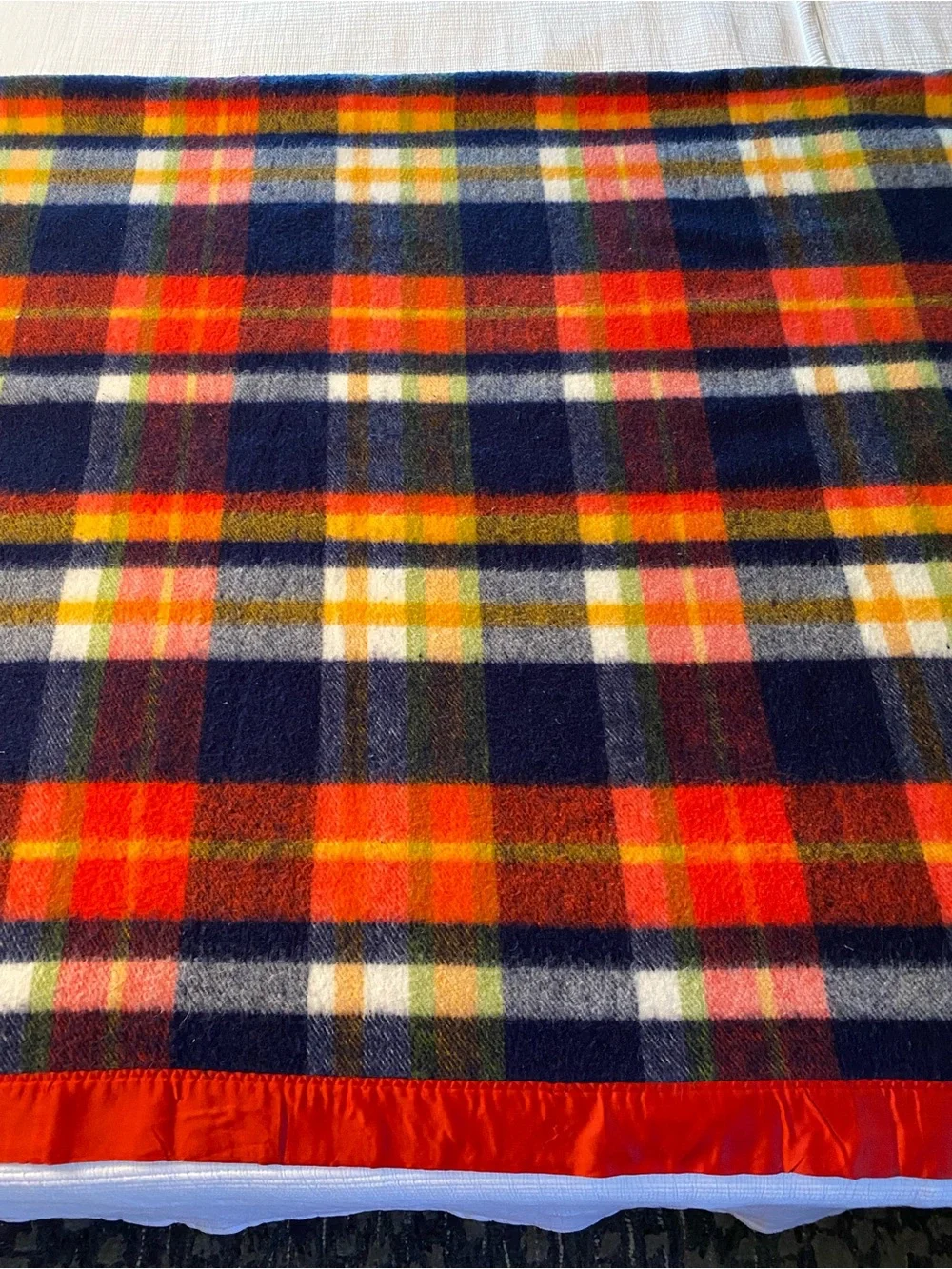 Vintage Mid Century Stevens Utica USA Satin Trim Red Plaid Acrylic Blanket 70x92